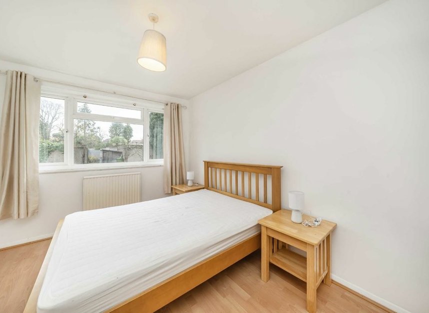 Properties for sale in Galsworthy Road - KT2 7BL view5