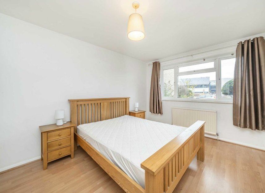Properties for sale in Galsworthy Road - KT2 7BL view4