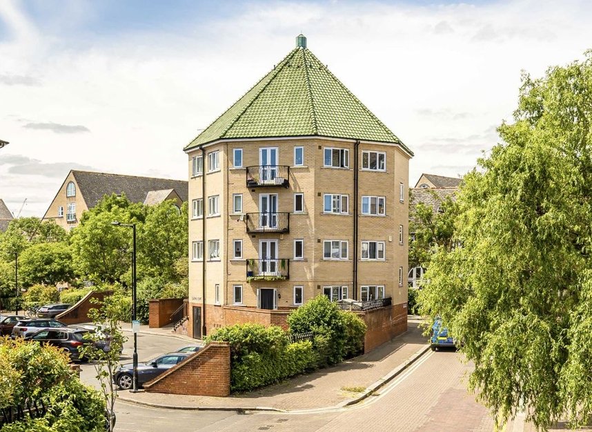 Properties for sale in Garter Way - SE16 6XF view6
