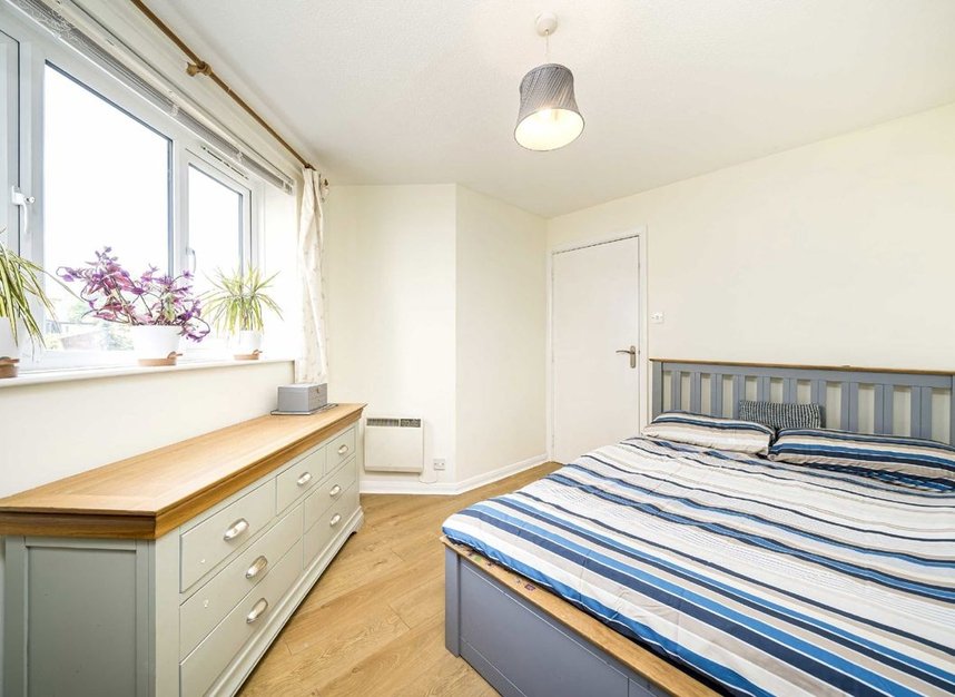 Properties for sale in Garter Way - SE16 6XF view4