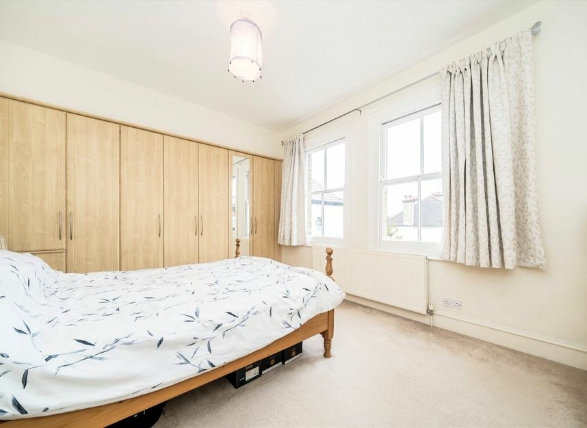 Properties for sale in Garthorne Road - SE23 1EP view6