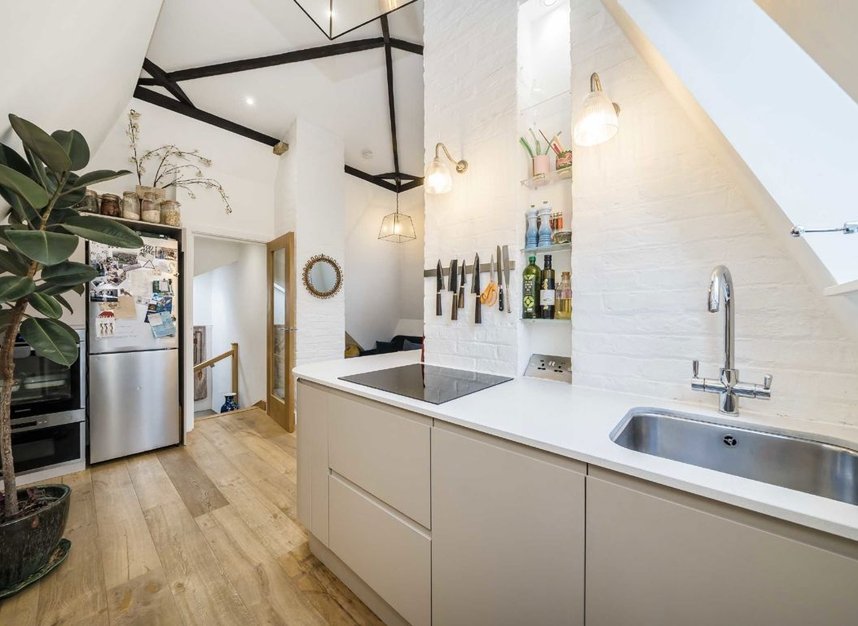 Properties for sale in Gatliff Close - SW1W 8QH view3