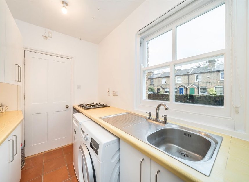 Properties for sale in George Street - W7 3TA view7