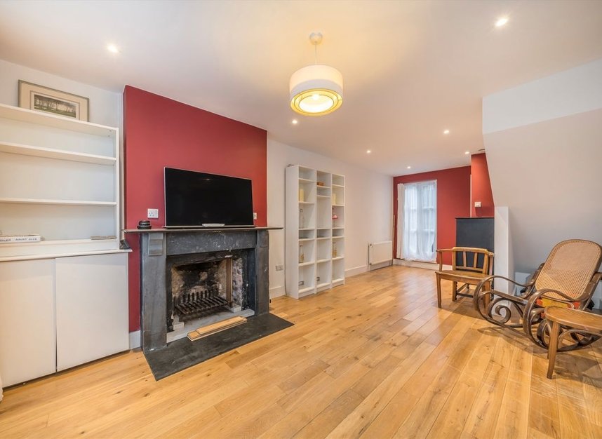 Properties for sale in George Street - W7 3TA view1