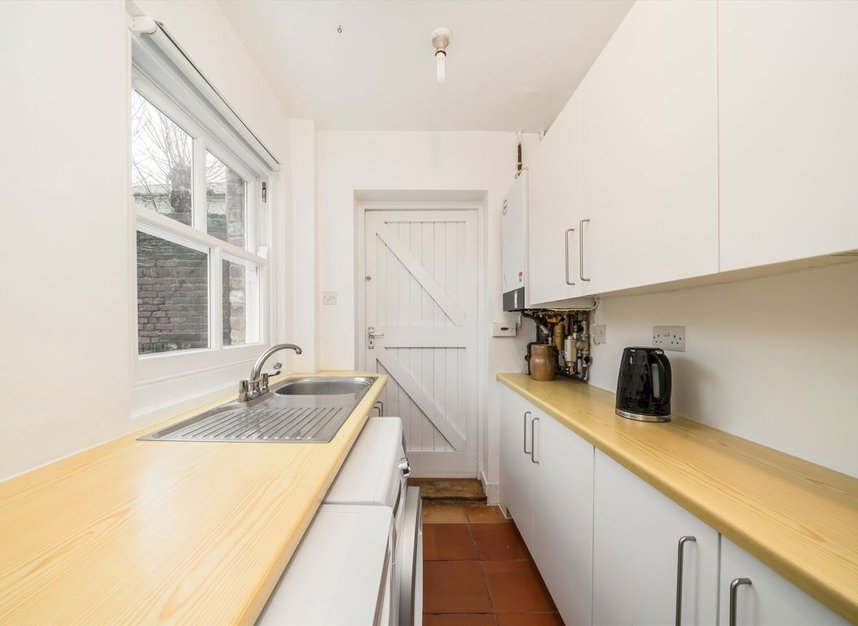 Properties for sale in George Street - W7 3TA view3