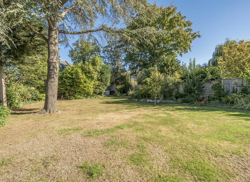 Properties for sale in Gibsons Hill - SW16 3ES view20