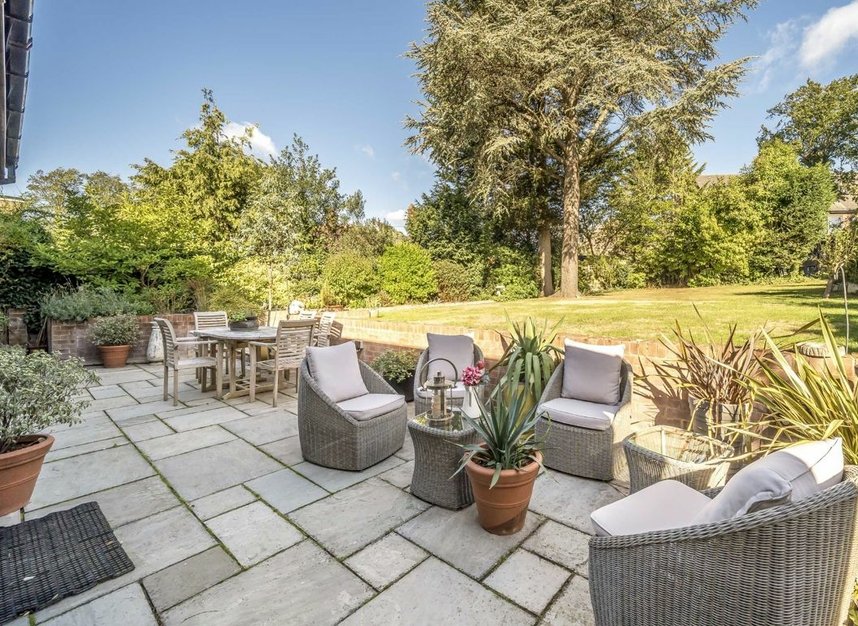 Properties for sale in Gibsons Hill - SW16 3ES view7