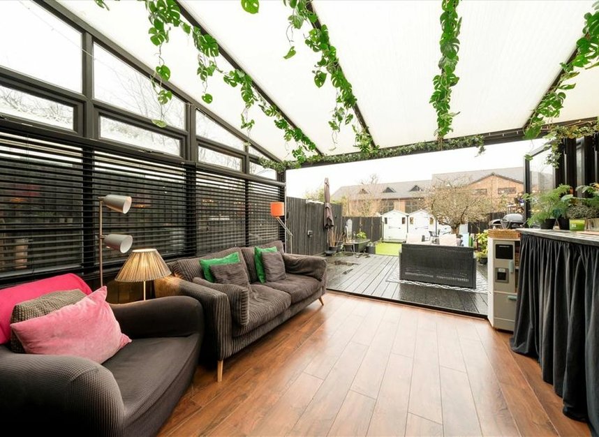 Properties for sale in Gillingham Road - NW2 1RL view5