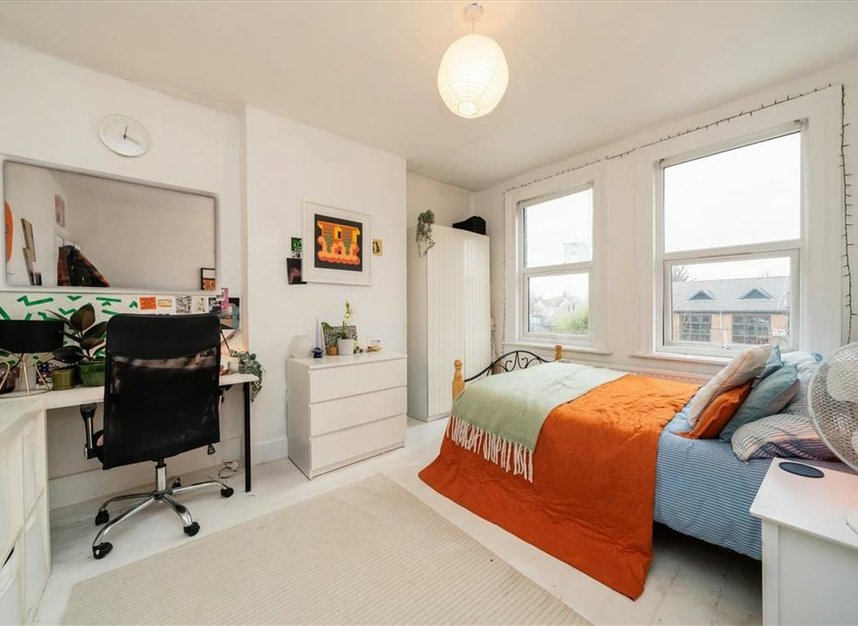 Properties for sale in Gillingham Road - NW2 1RL view7