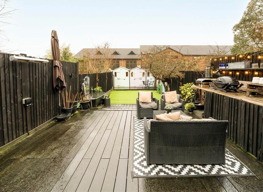 Properties for sale in Gillingham Road - NW2 1RL view9