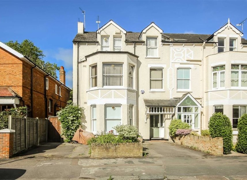 Flat for sale in Road, Kingston Upon Thames, KT1 (Ref 217439