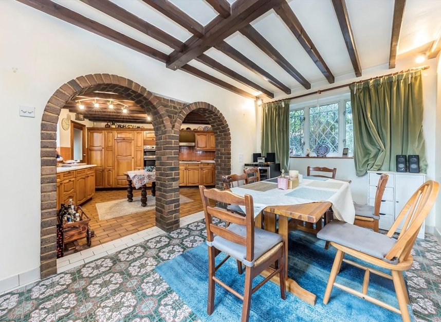 Properties for sale in Glenburnie Road - SW17 7NG view8