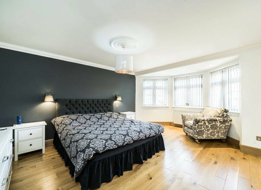 Properties for sale in Glendun Road - W3 7AJ view3