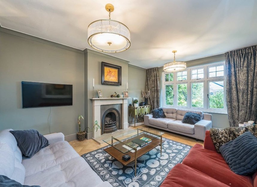 Properties for sale in Gloucester Road - TW12 2UQ view5