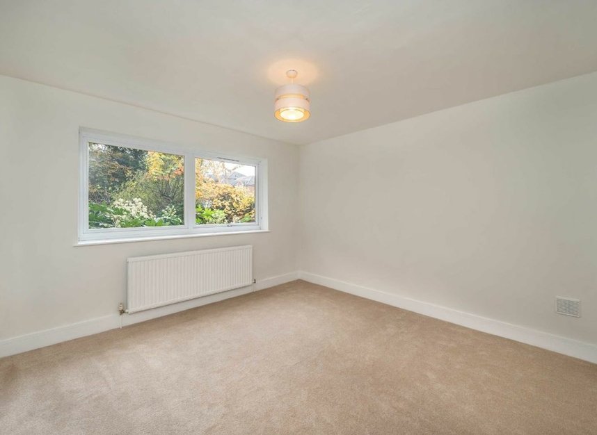 Properties sold in Gloucester Road - KT1 3RL view4