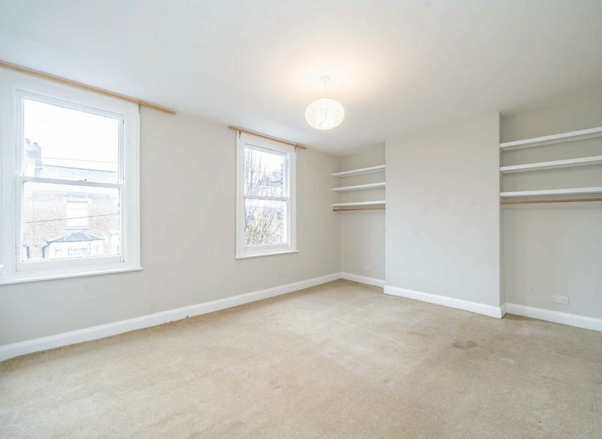 Properties for sale in Gloucester Road - W3 8PD view4