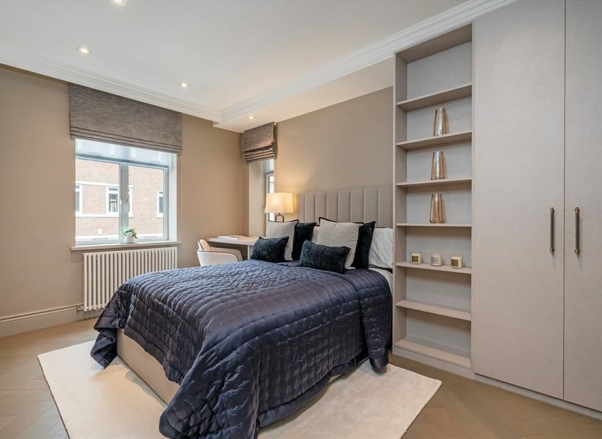 Properties for sale in Gloucester Square - W2 2TJ view11