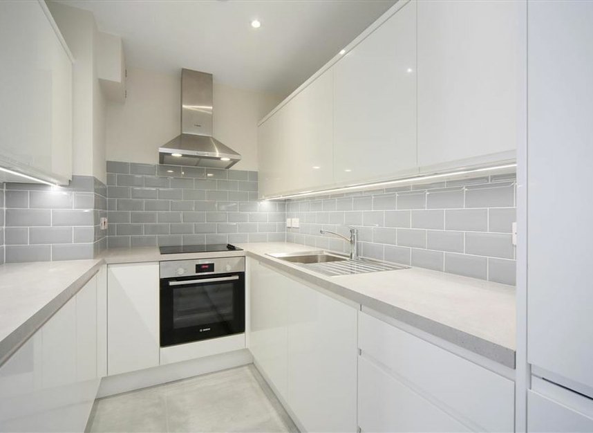 Properties for sale in Gloucester Terrace - W2 3HH view2