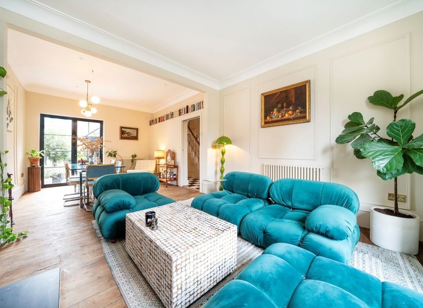 Properties for sale in Glyn Road - E5 0JE view1