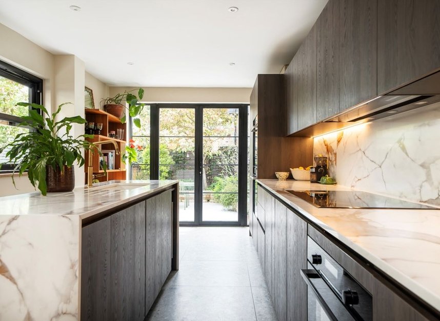 Properties for sale in Glyn Road - E5 0JE view14