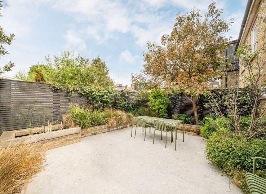Properties for sale in Glyn Road - E5 0JE view16