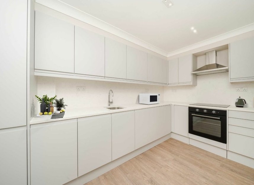 Properties for sale in Goldhawk Road - W12 8DH view2