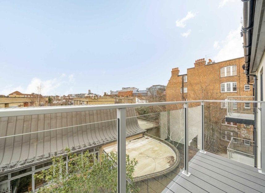 Properties for sale in Goldhawk Road - W12 8DH view6