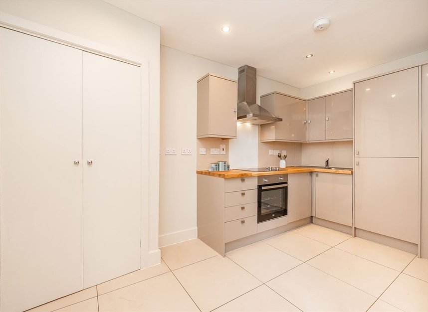 Properties for sale in Goldhawk Road - W12 9PH view3