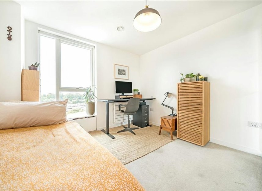 Properties for sale in Goodwood Road - SE14 6FE view6