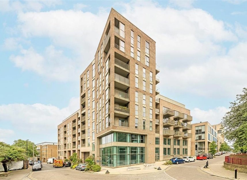 Properties for sale in Goodwood Road - SE14 6FE view1