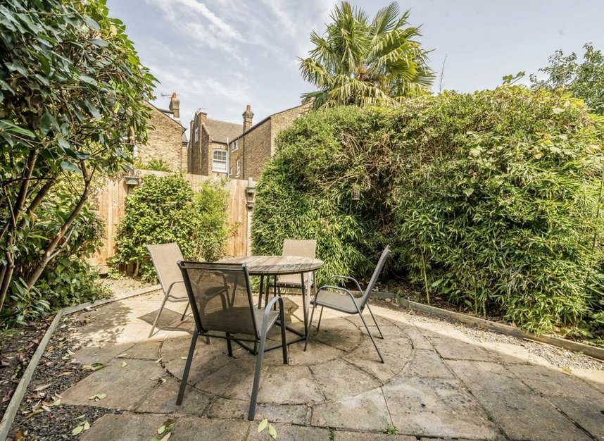 Properties for sale in Gordon Road - W13 8PJ view12