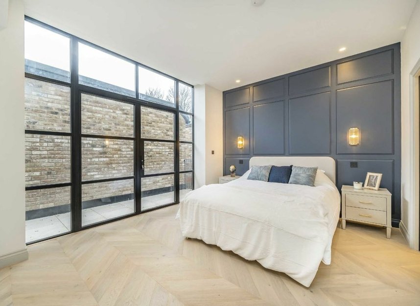 Properties for sale in Gordon Road - W5 2AL view3