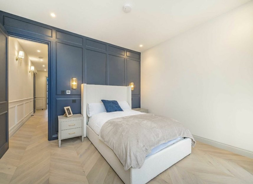 Properties for sale in Gordon Road - W5 2AL view5
