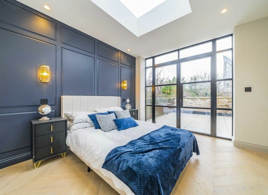 Properties for sale in Gordon Road - W5 2AL view4