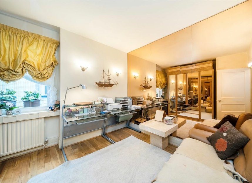 Properties for sale in Grantully Road - W9 1LQ view5