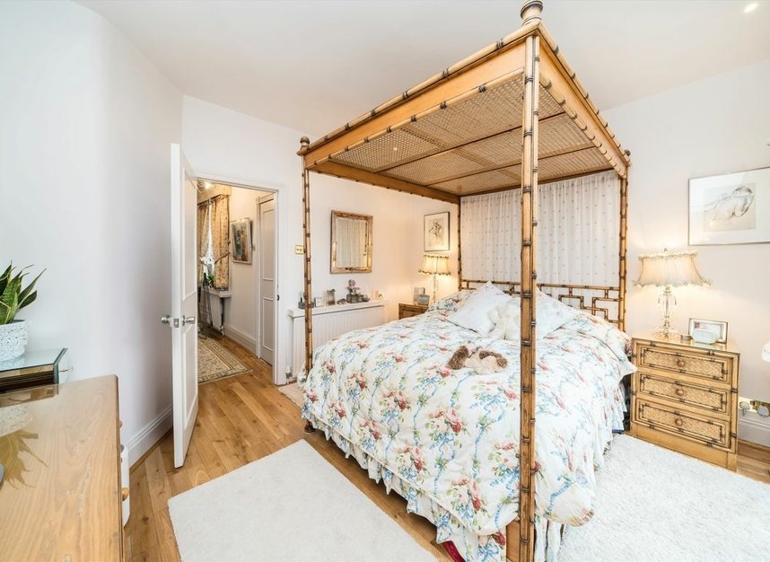 Properties for sale in Grantully Road - W9 1LQ view4