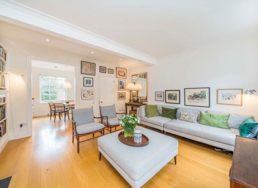 Properties for sale in Gray's Inn Road - WC1X 8EB view2