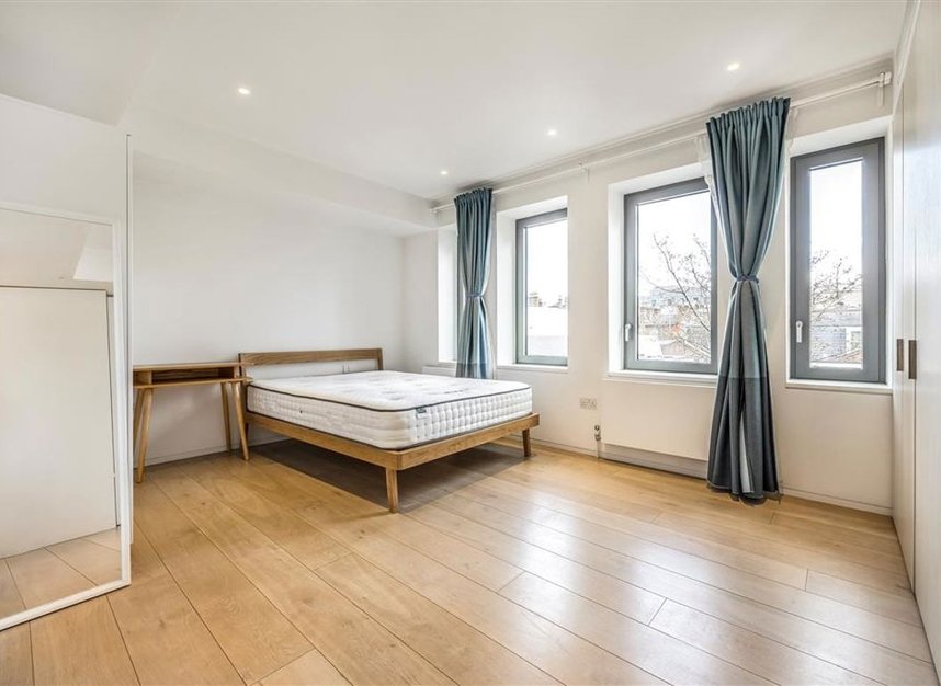 Properties for sale in Great Portland Street - W1W 7NT view4