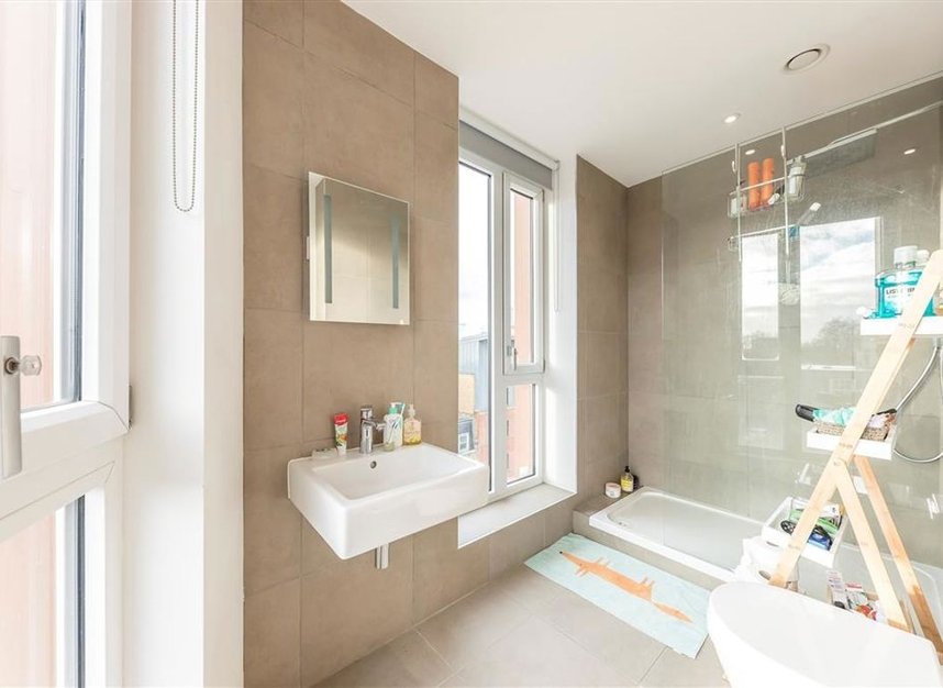 Properties for sale in Great Suffolk Street - SE1 1AU view6