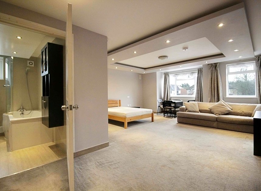 Properties for sale in Great West Road - TW7 4PU view11