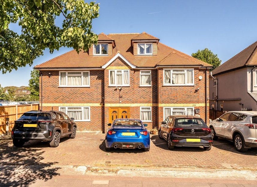 Great West Road, Isleworth, TW7