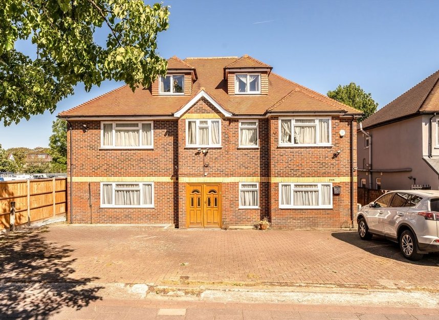 Properties for sale in Great West Road - TW7 4PU view1