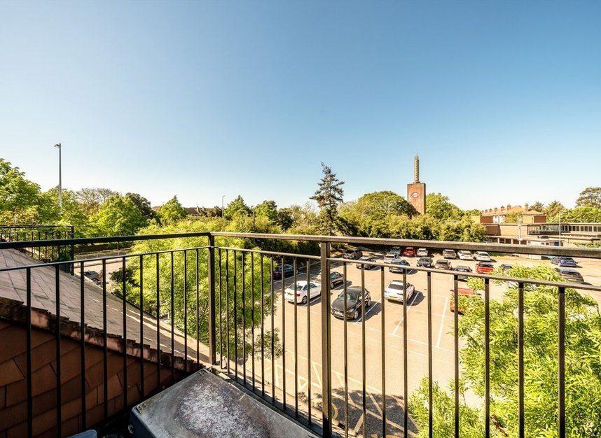 Properties for sale in Great West Road - TW7 4PU view19