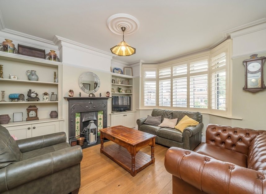 Properties for sale in Greenford Avenue - W7 3DB view2