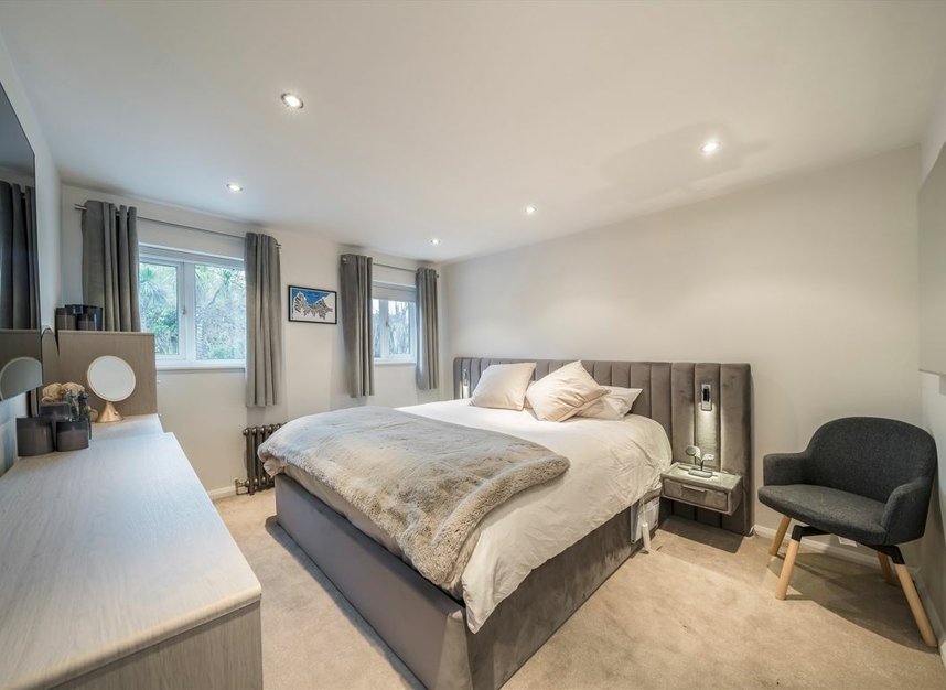 Properties for sale in Grierson Road - SE23 1NU view6