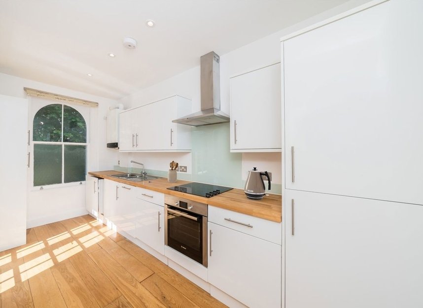 Properties for sale in Grove Crescent - KT1 2DD view3
