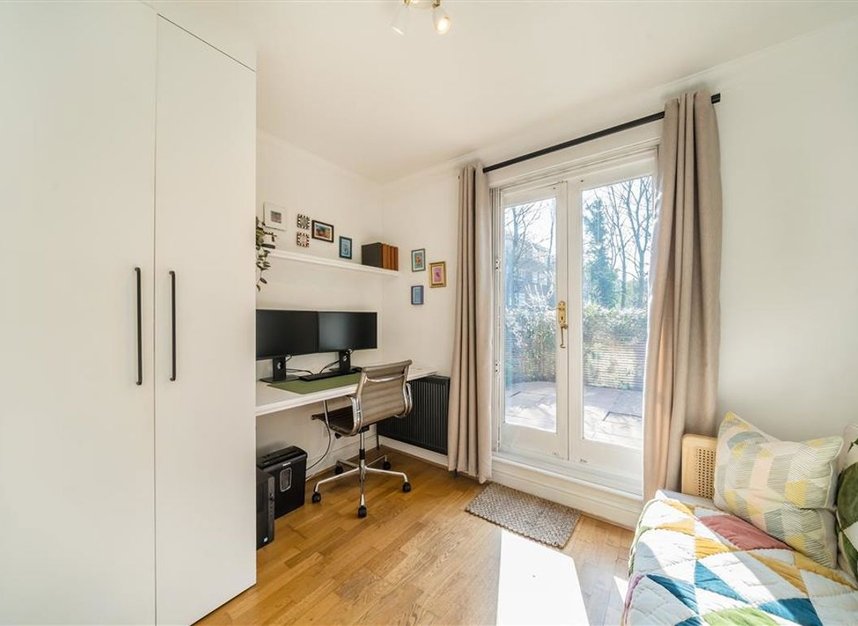 Properties for sale in Groveway - SW9 0AH view8