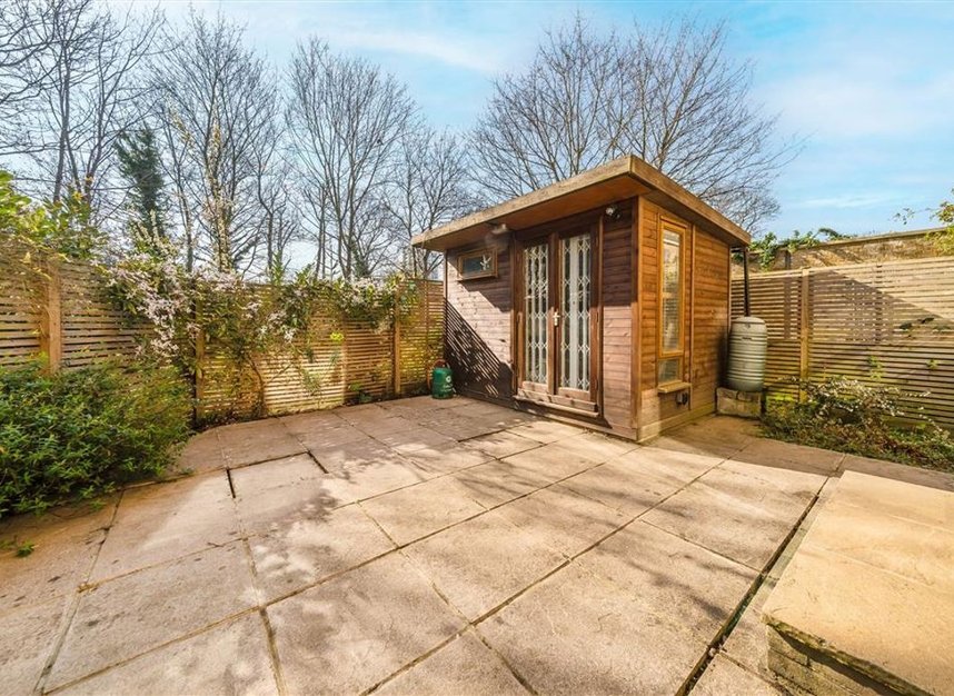 Properties for sale in Groveway - SW9 0AH view5
