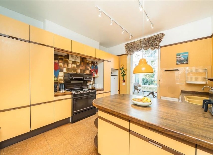 Properties for sale in Groveway - SW9 0AR view9