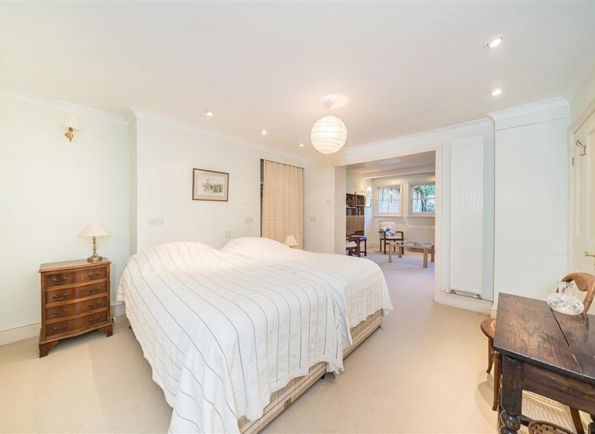 Properties for sale in Groveway - SW9 0AR view13